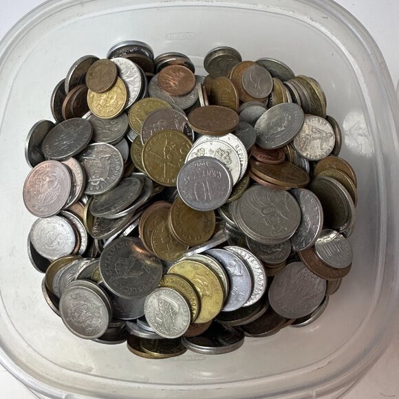 3 POUNDS BULK MIXED FOREIGN COINS FROM AROUND THE WORLD - Picture 6 of 7